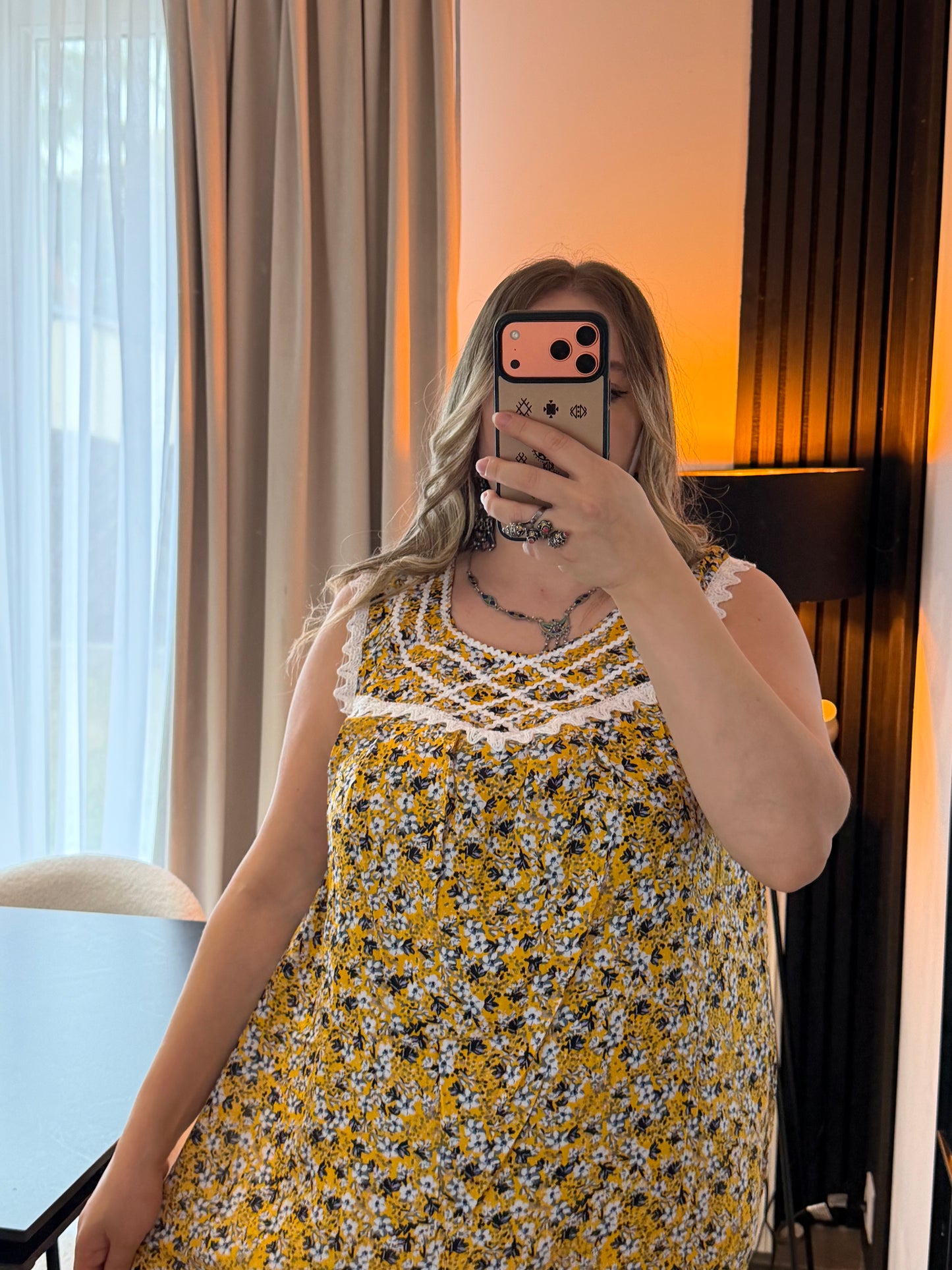 Robe Lyla