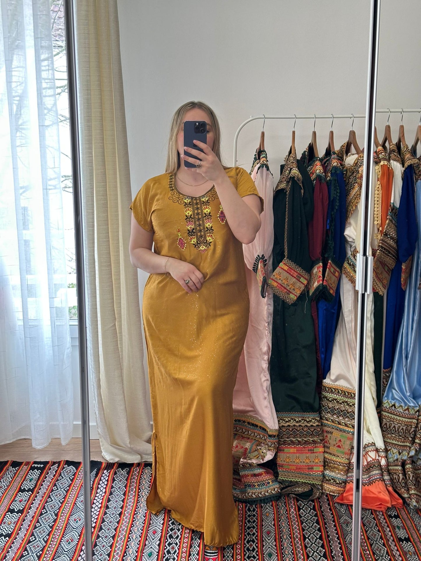 đź’™Robe broderieđź’™