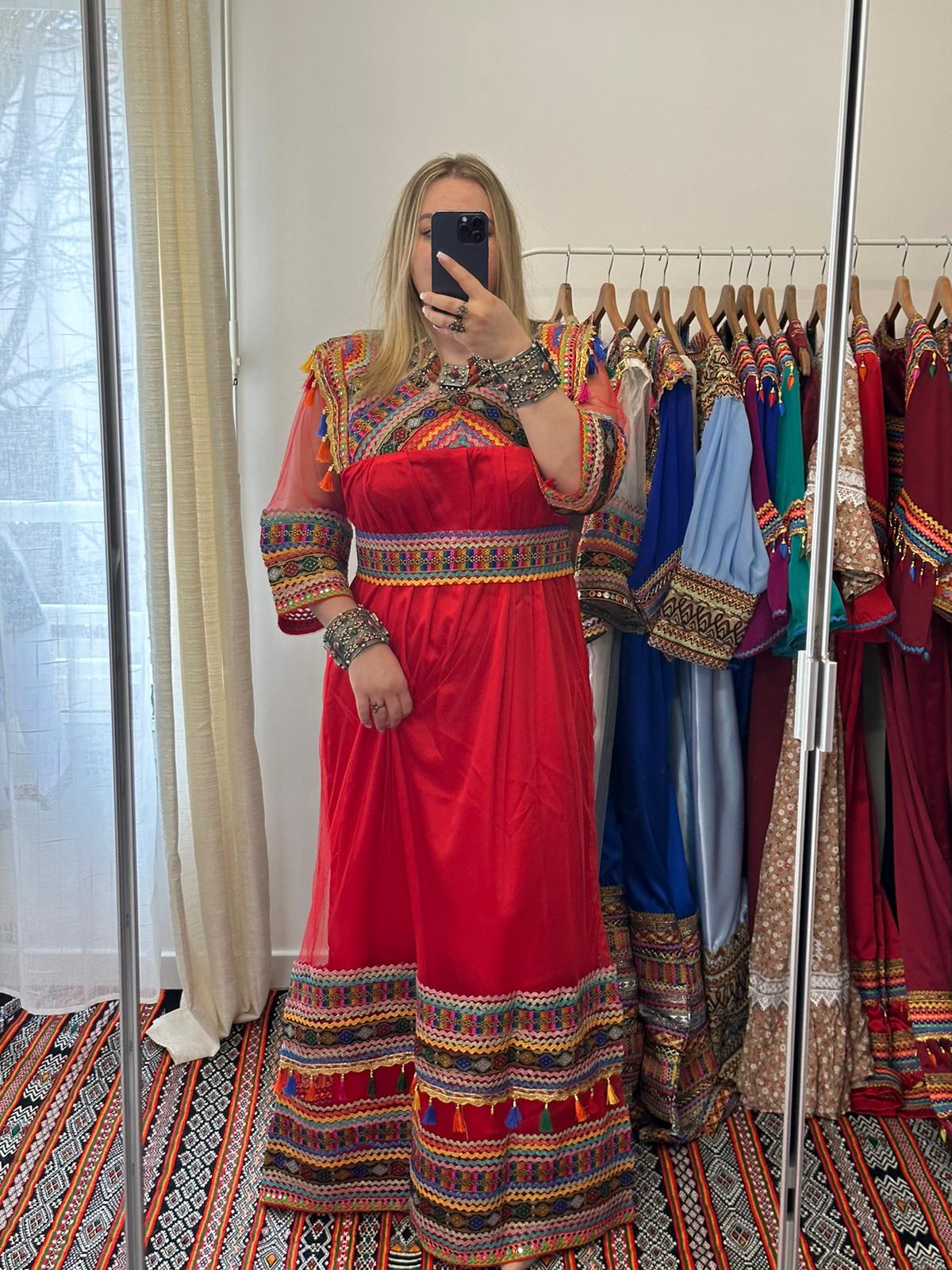 robe kabyle blanche – Oukili Création robe kabyle blanche – Oukili Création