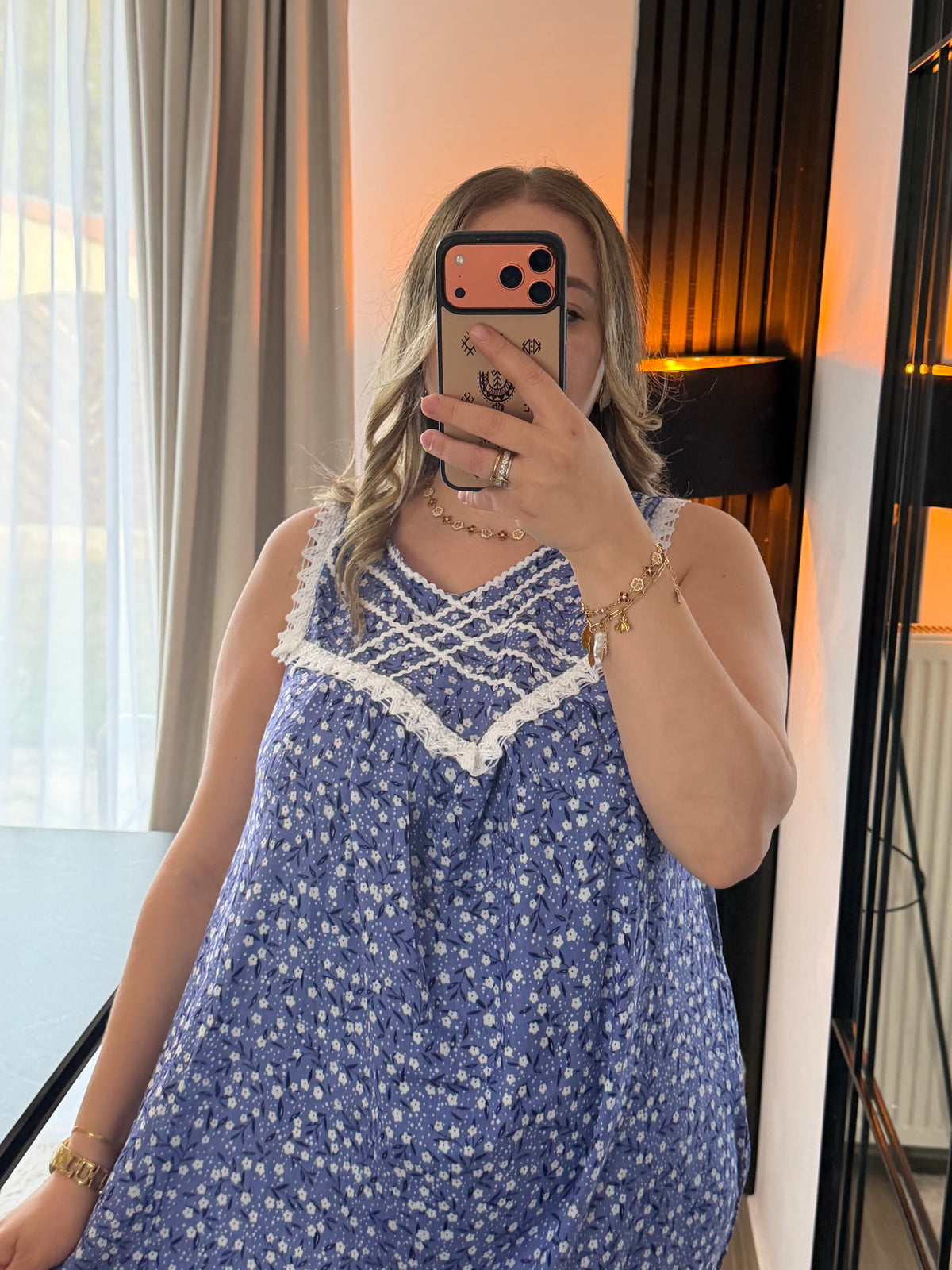 Robe Lyne