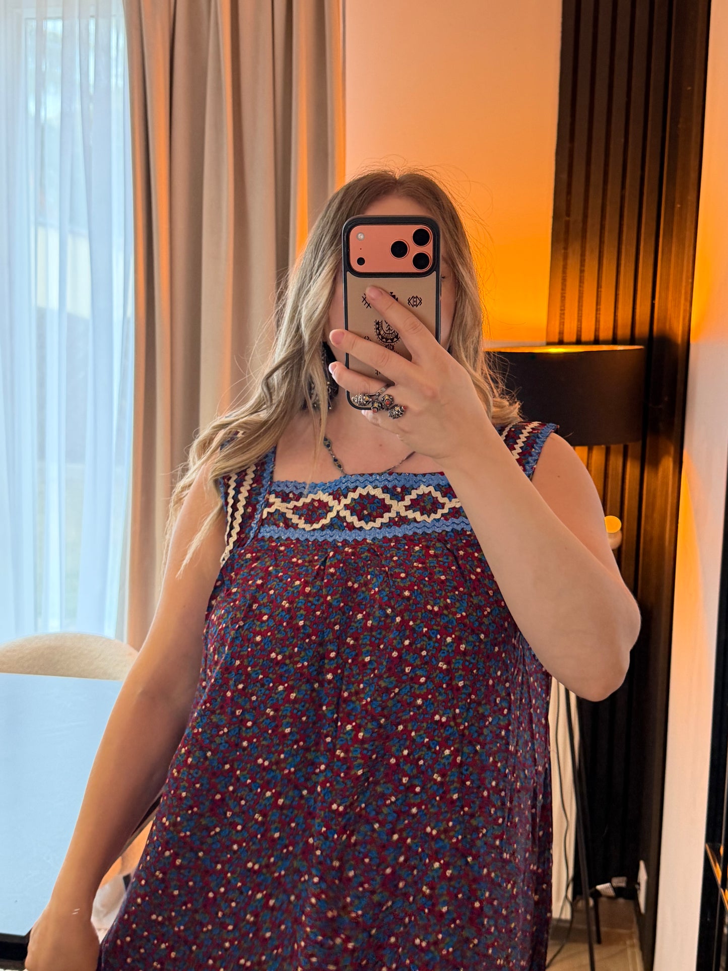 Robe Lydia