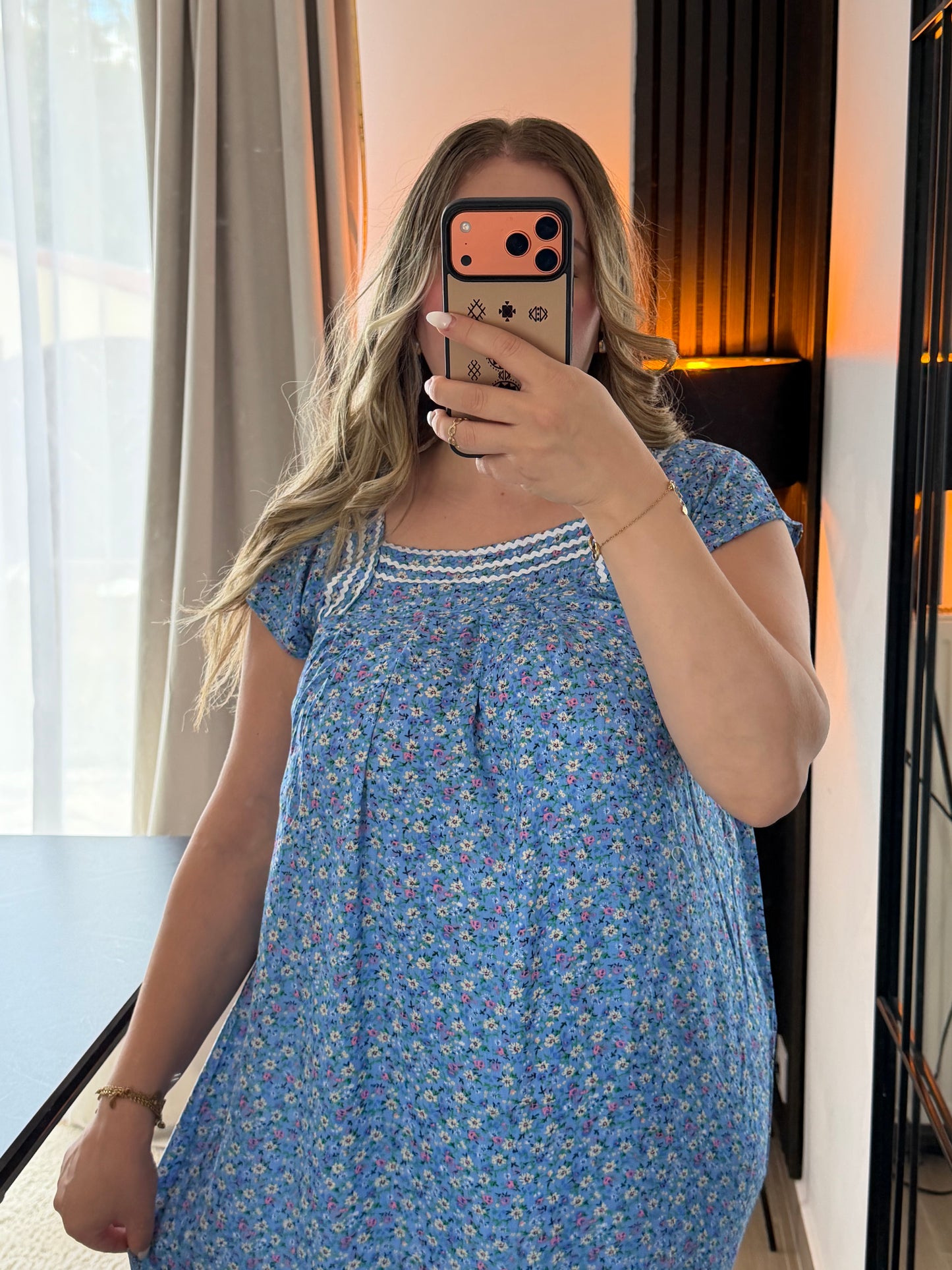 Robe Lynda