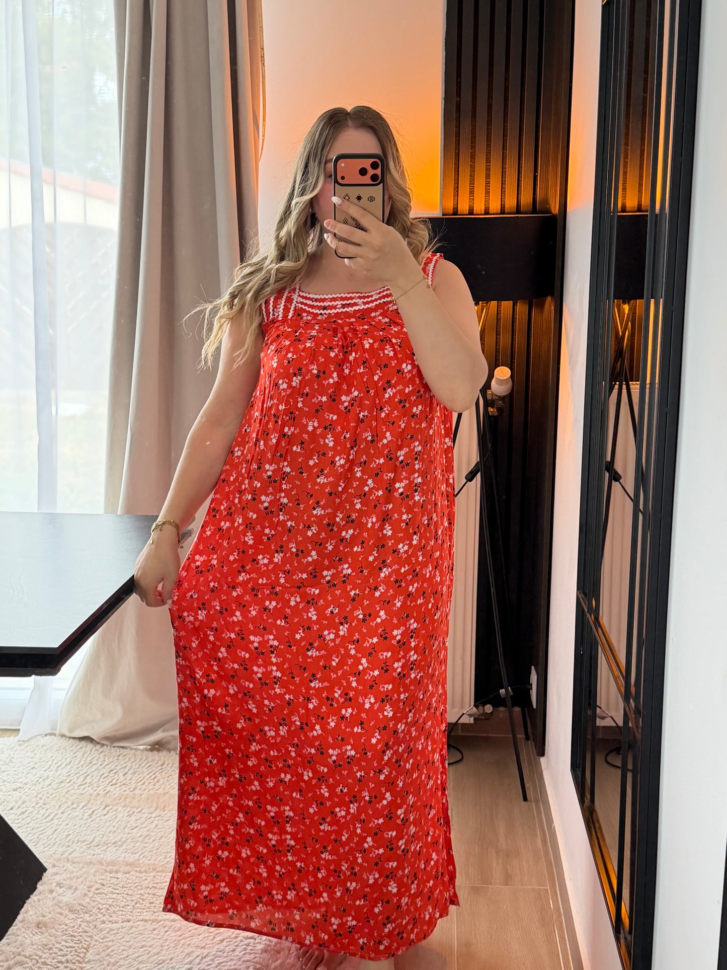 Robe Lynda