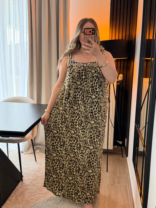 Robe Nemri