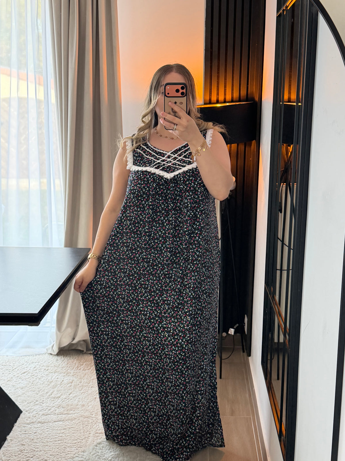 Robe Lyne