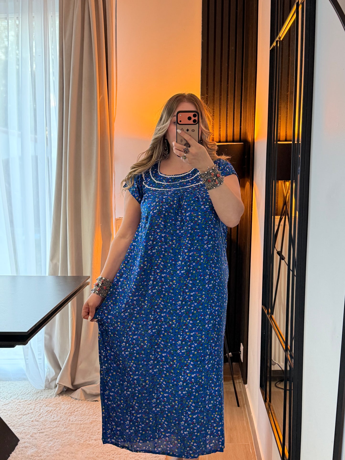 Robe Lynda