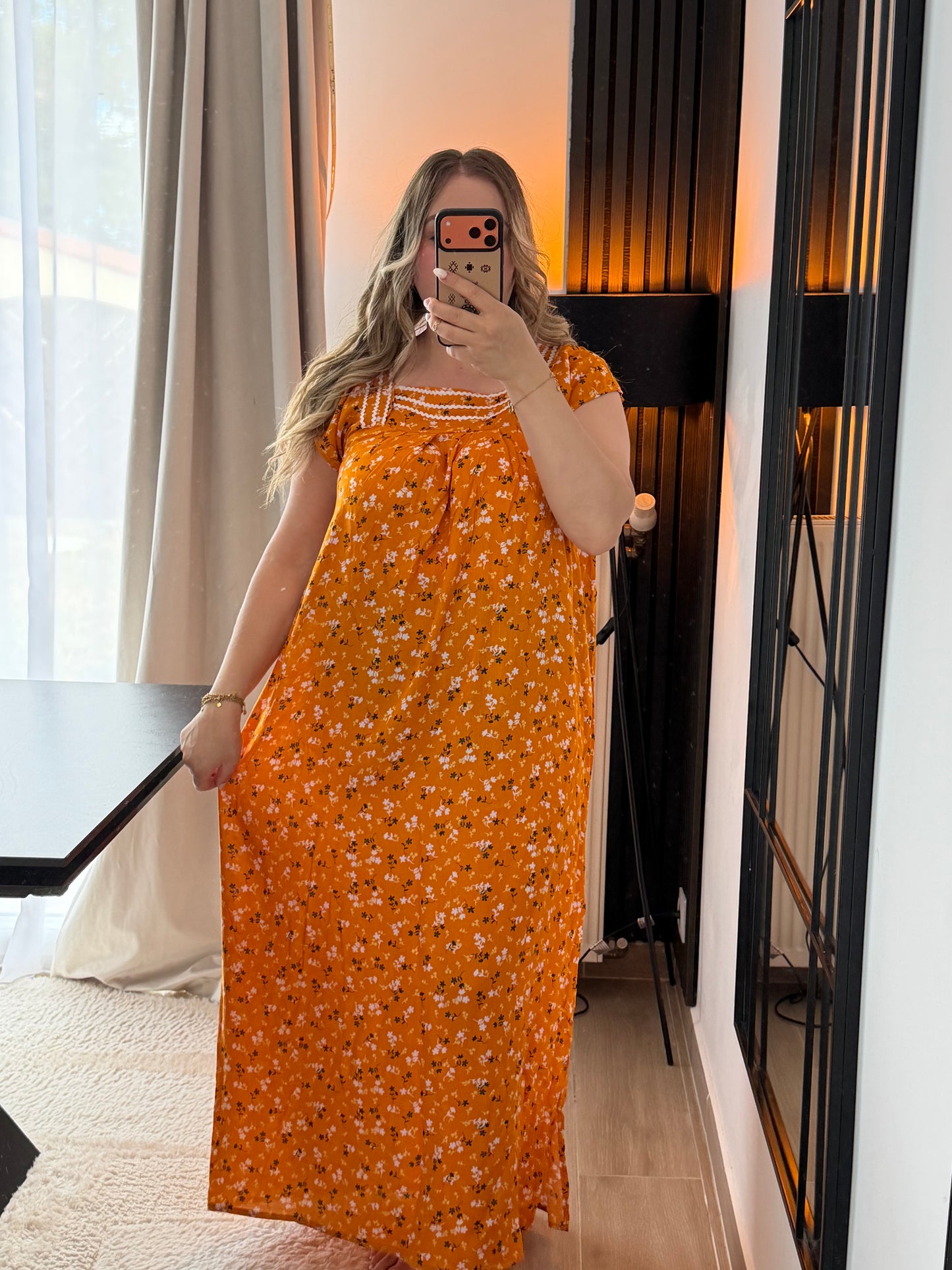 Robe Lynda