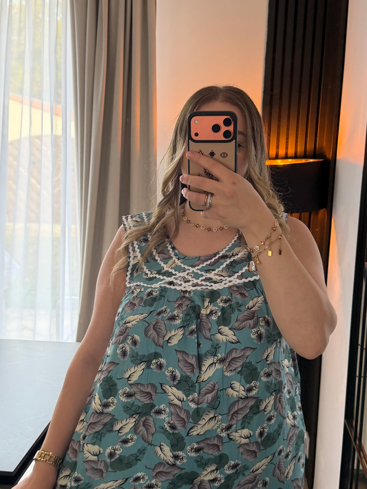 Robe Lyla