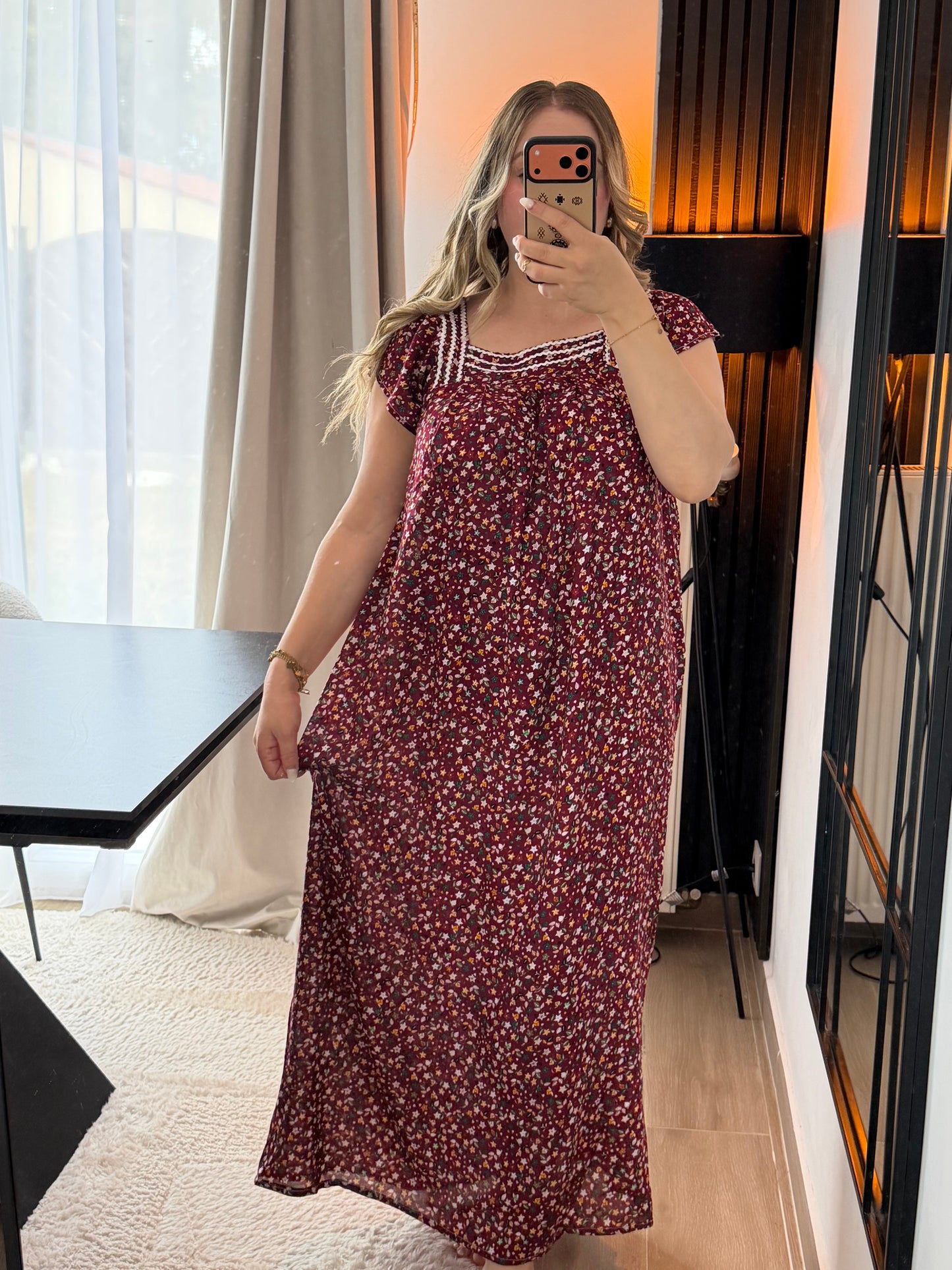 Robe Lynda