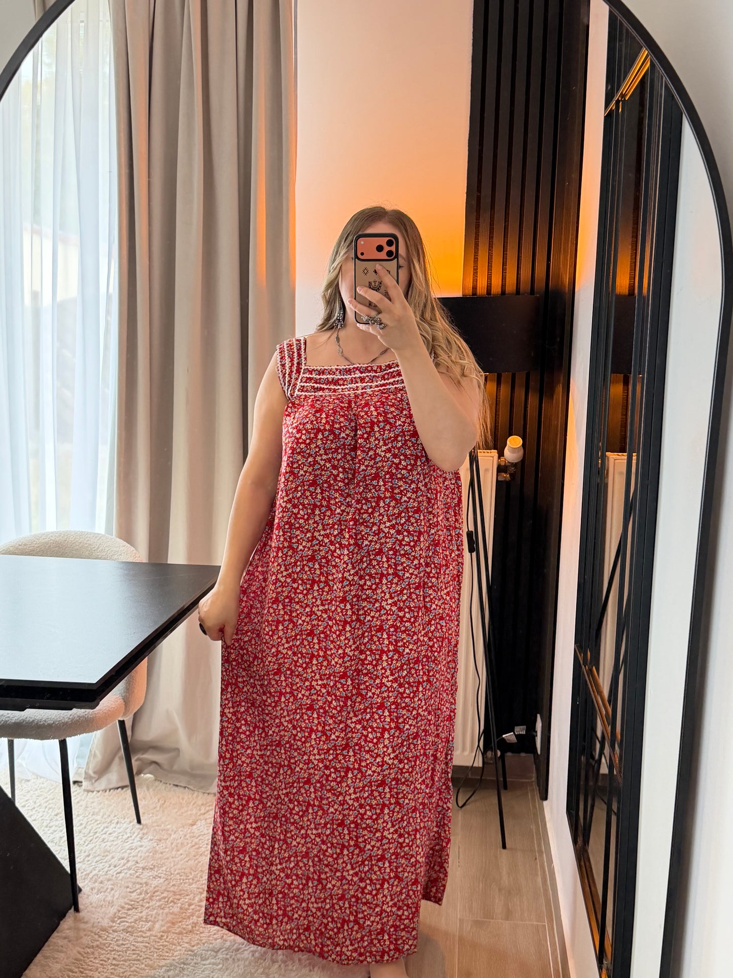Robe Lynda