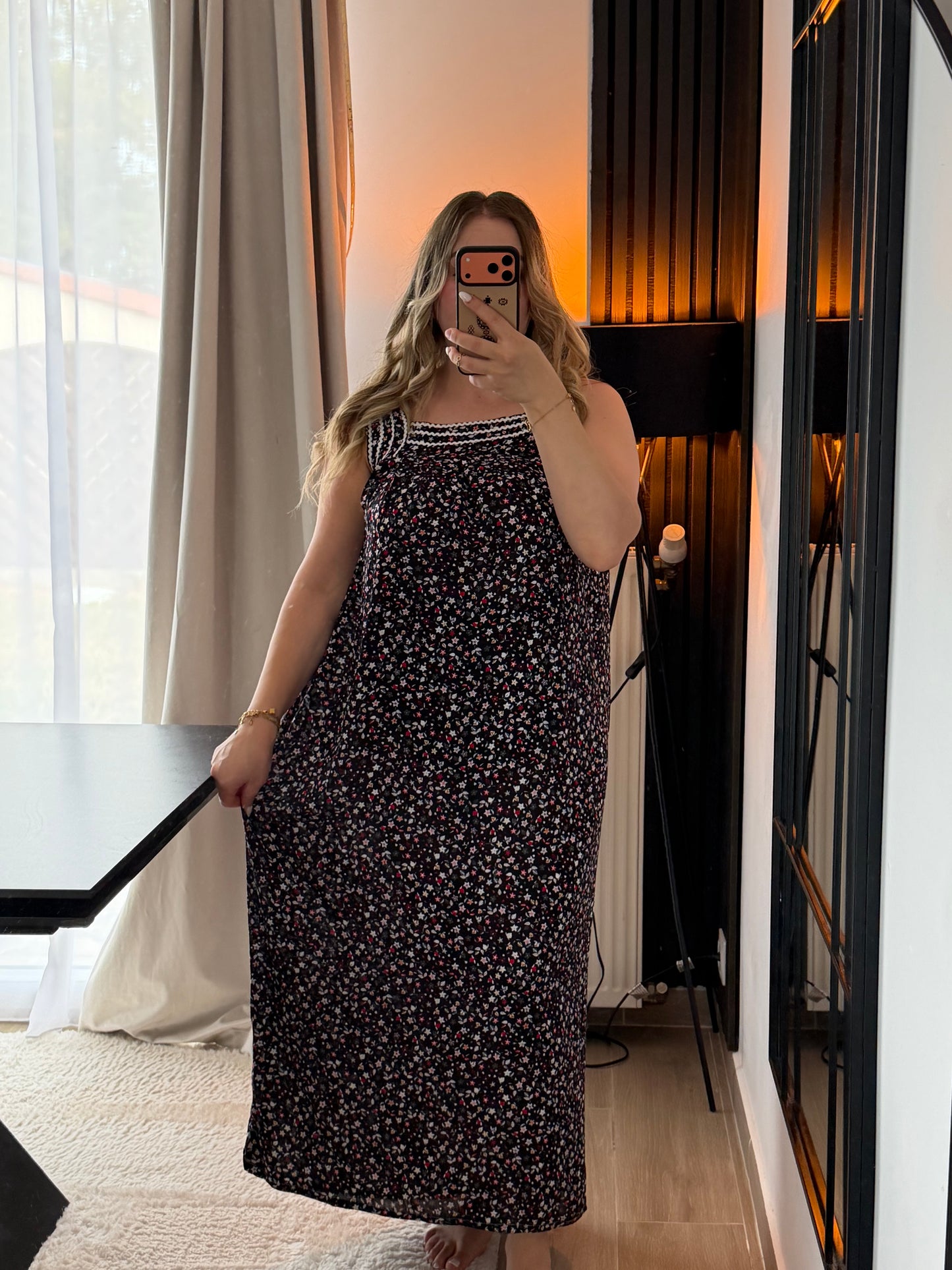 Robe Lynda