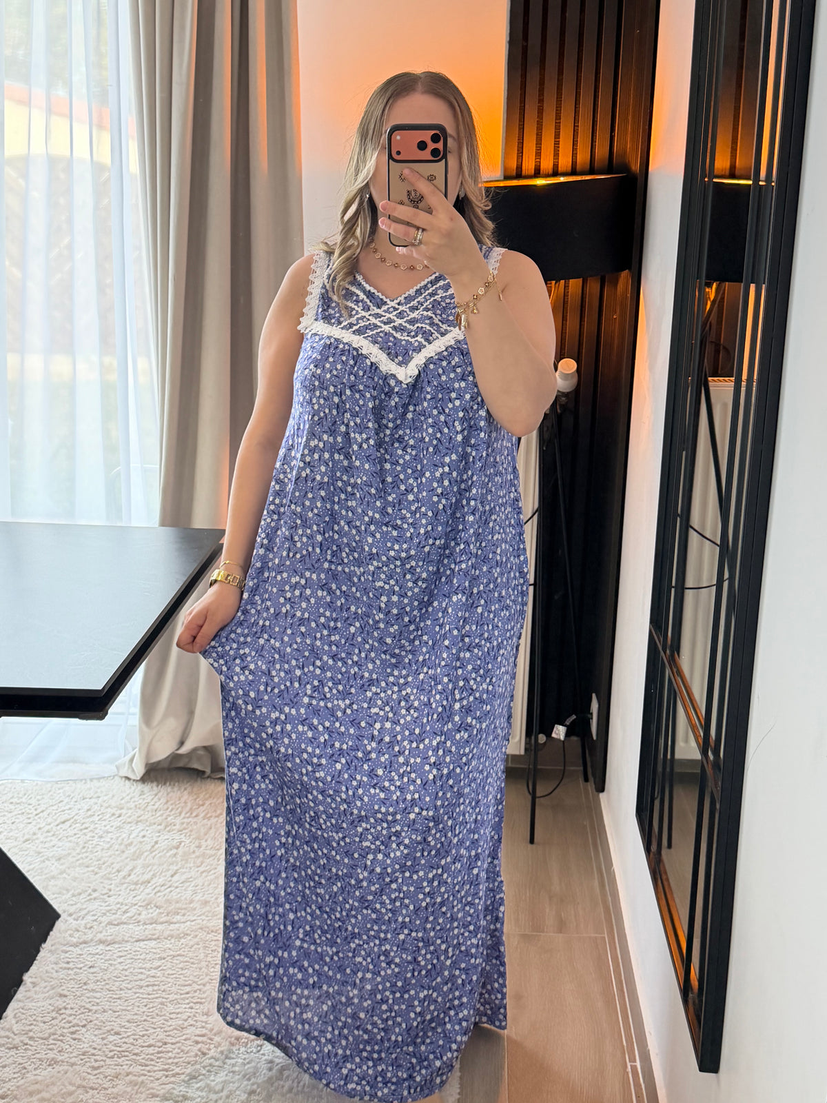 Robe Lyne