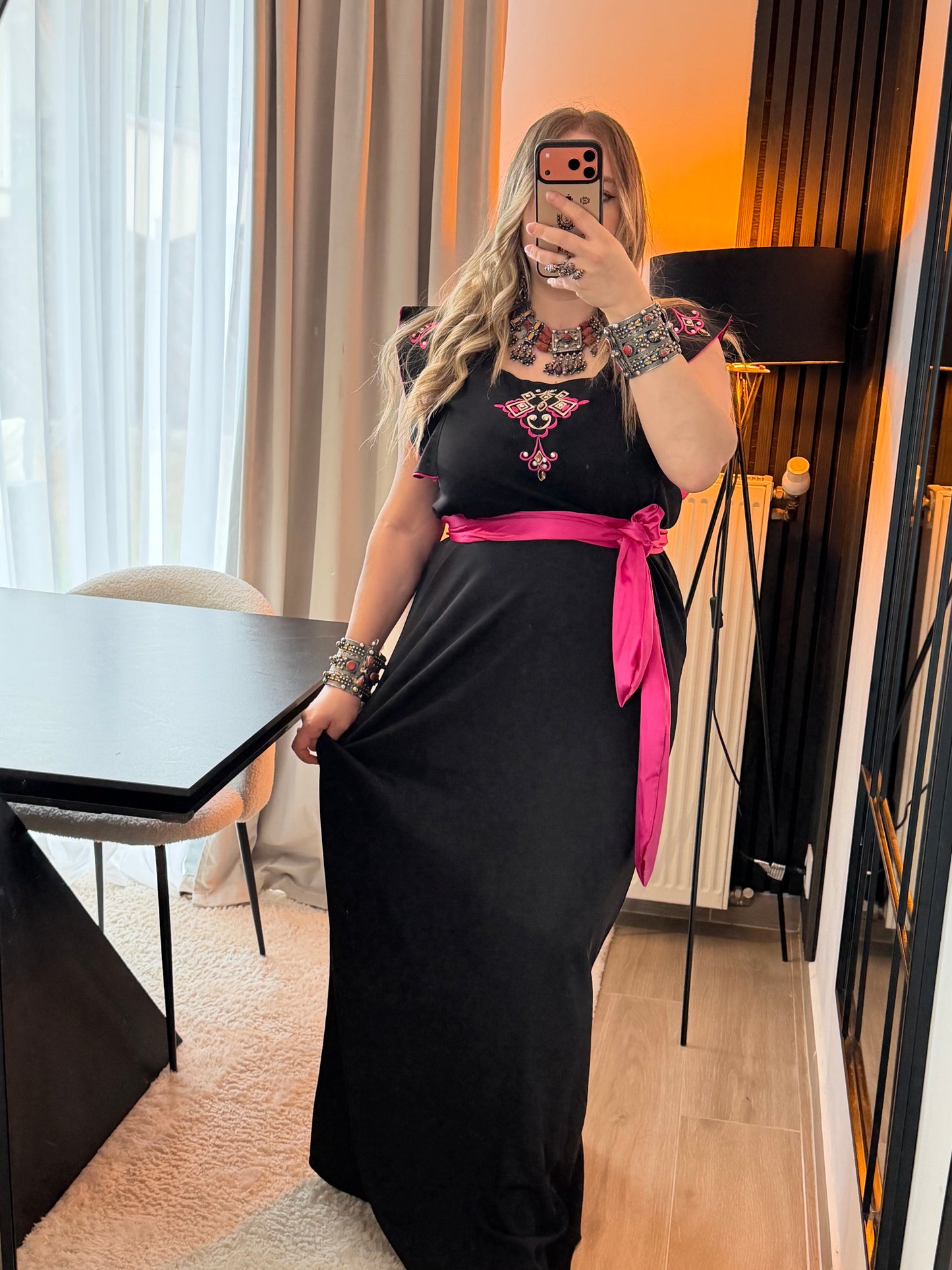 Robe Nelma