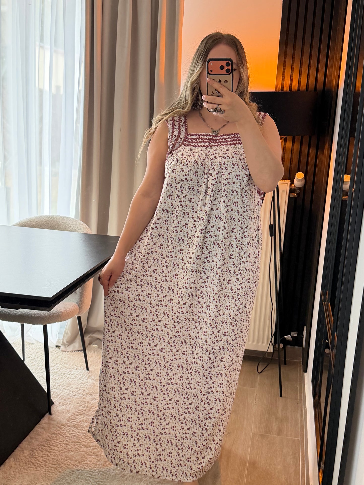 Robe Lola