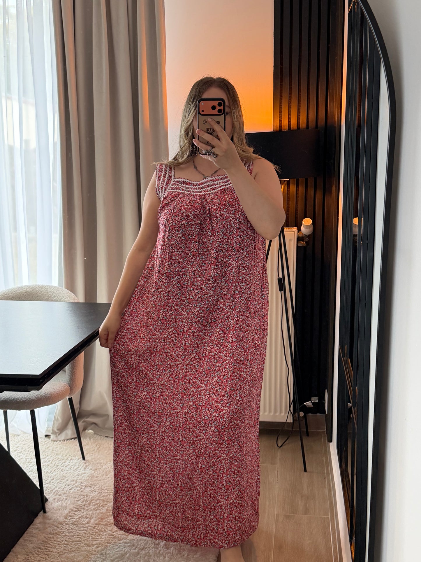 Robe Lynda