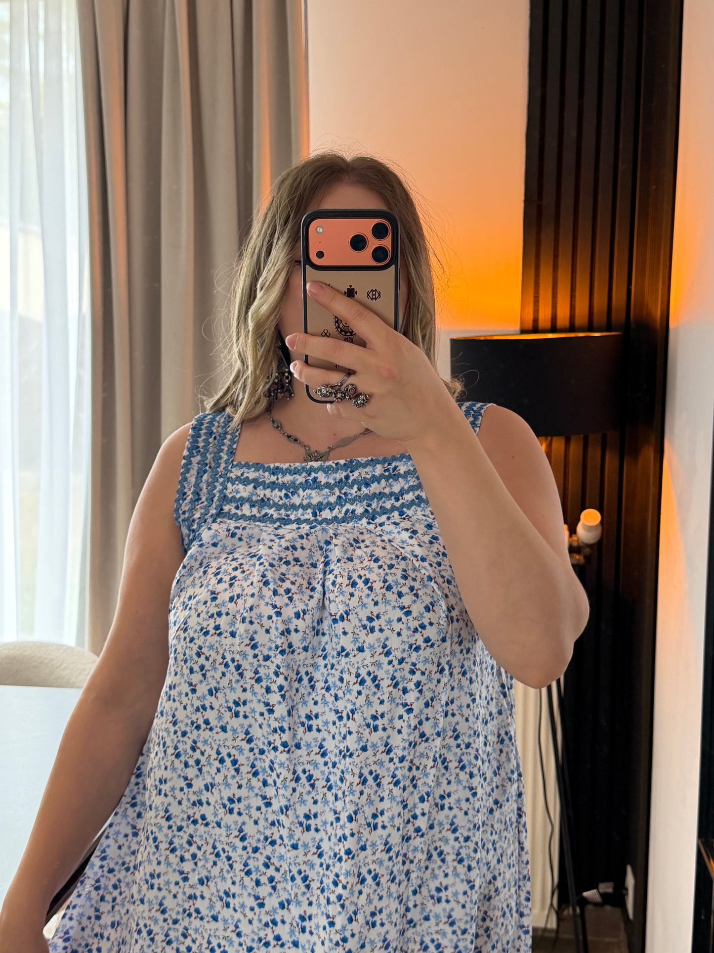 Robe Lola