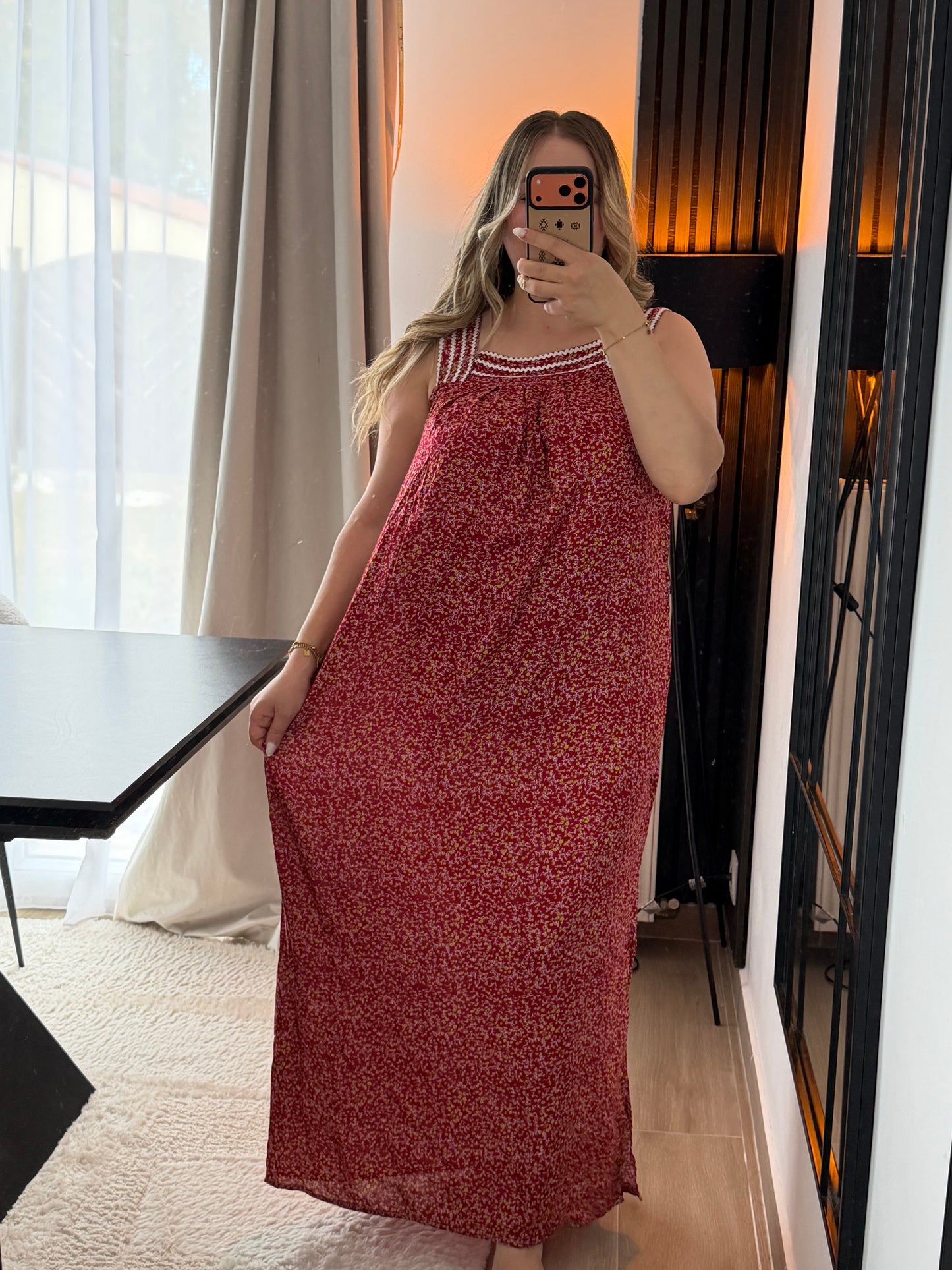 Robe Lynda