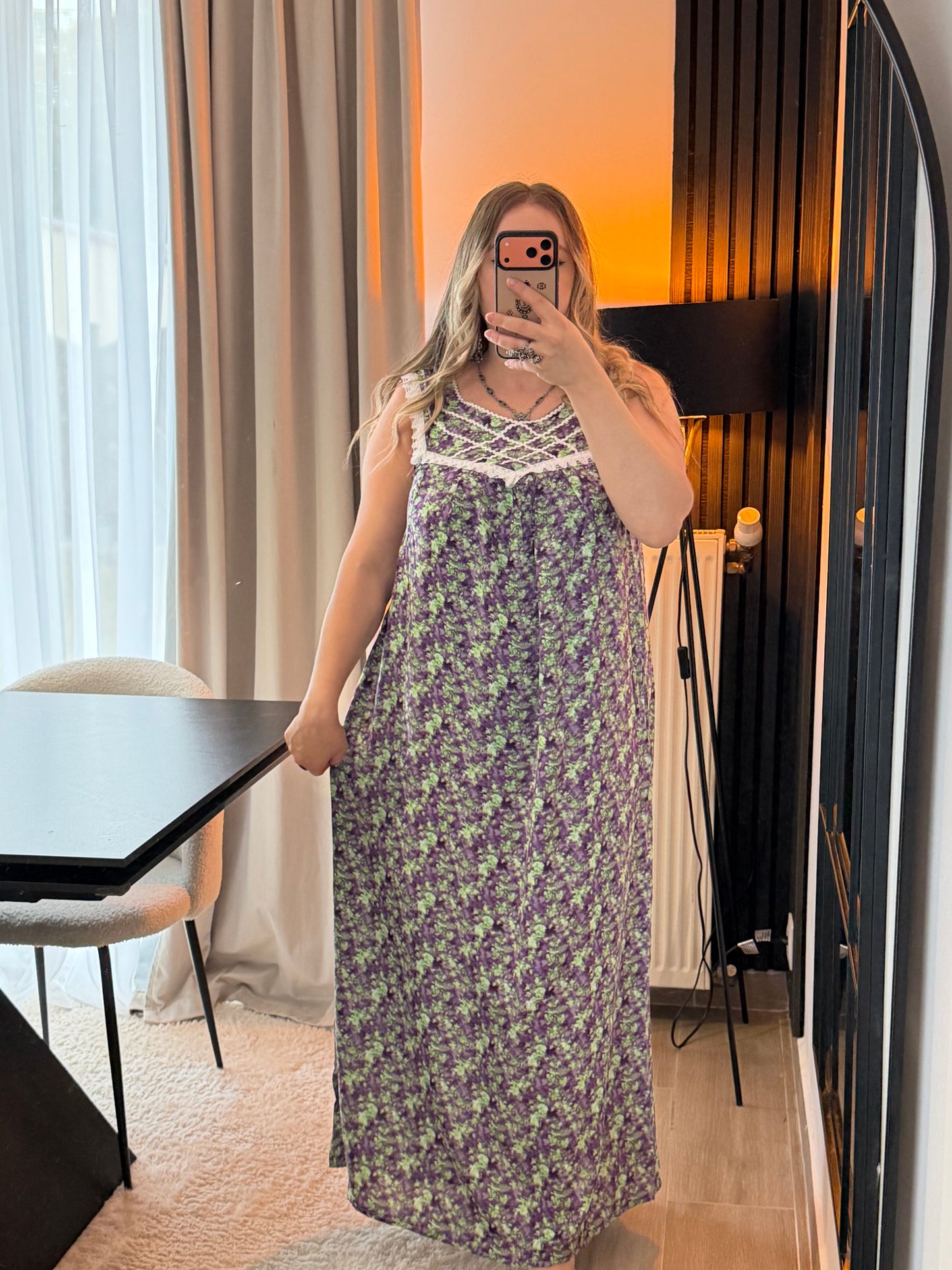 Robe Lyla