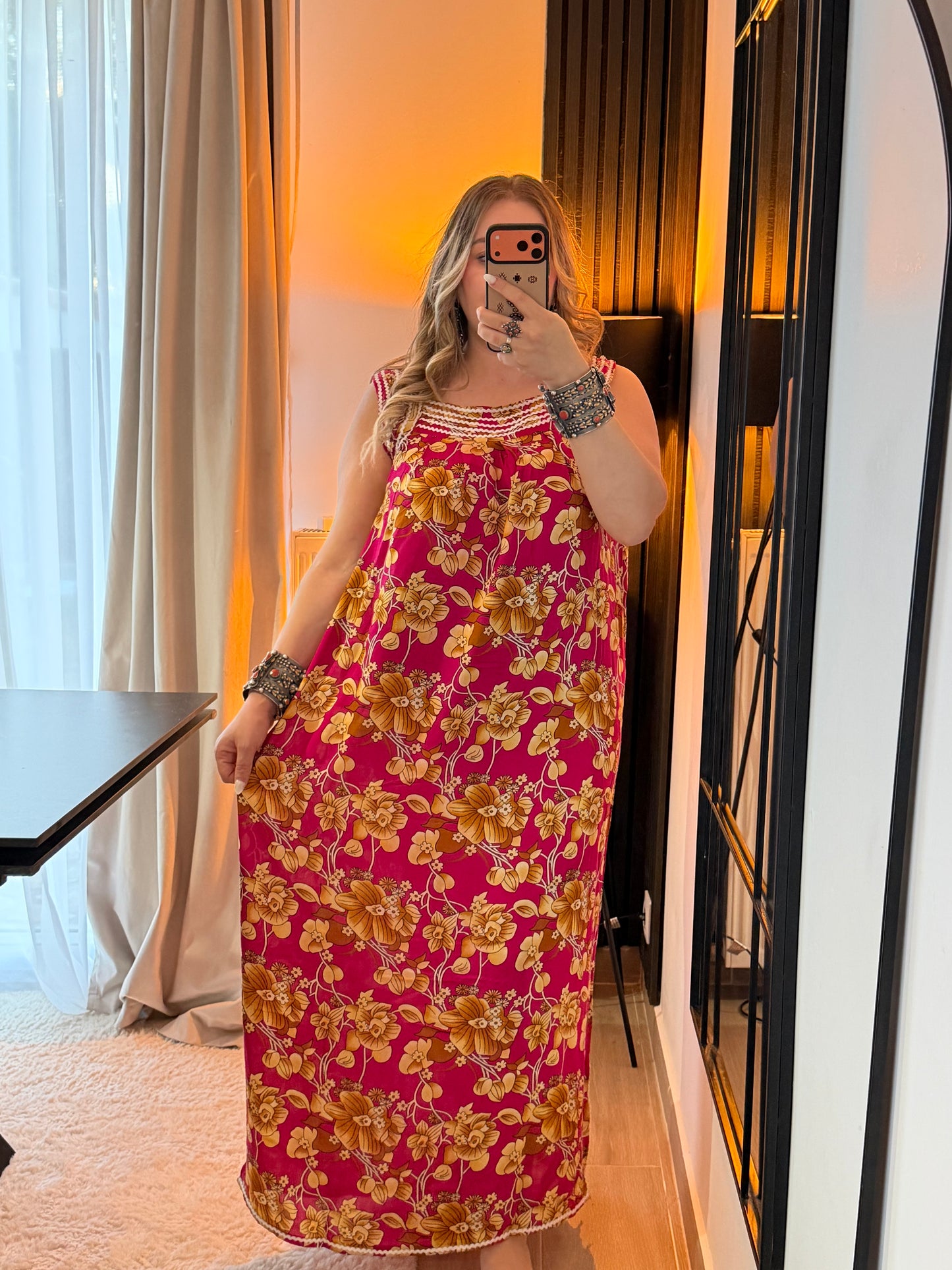 Robe Lynda