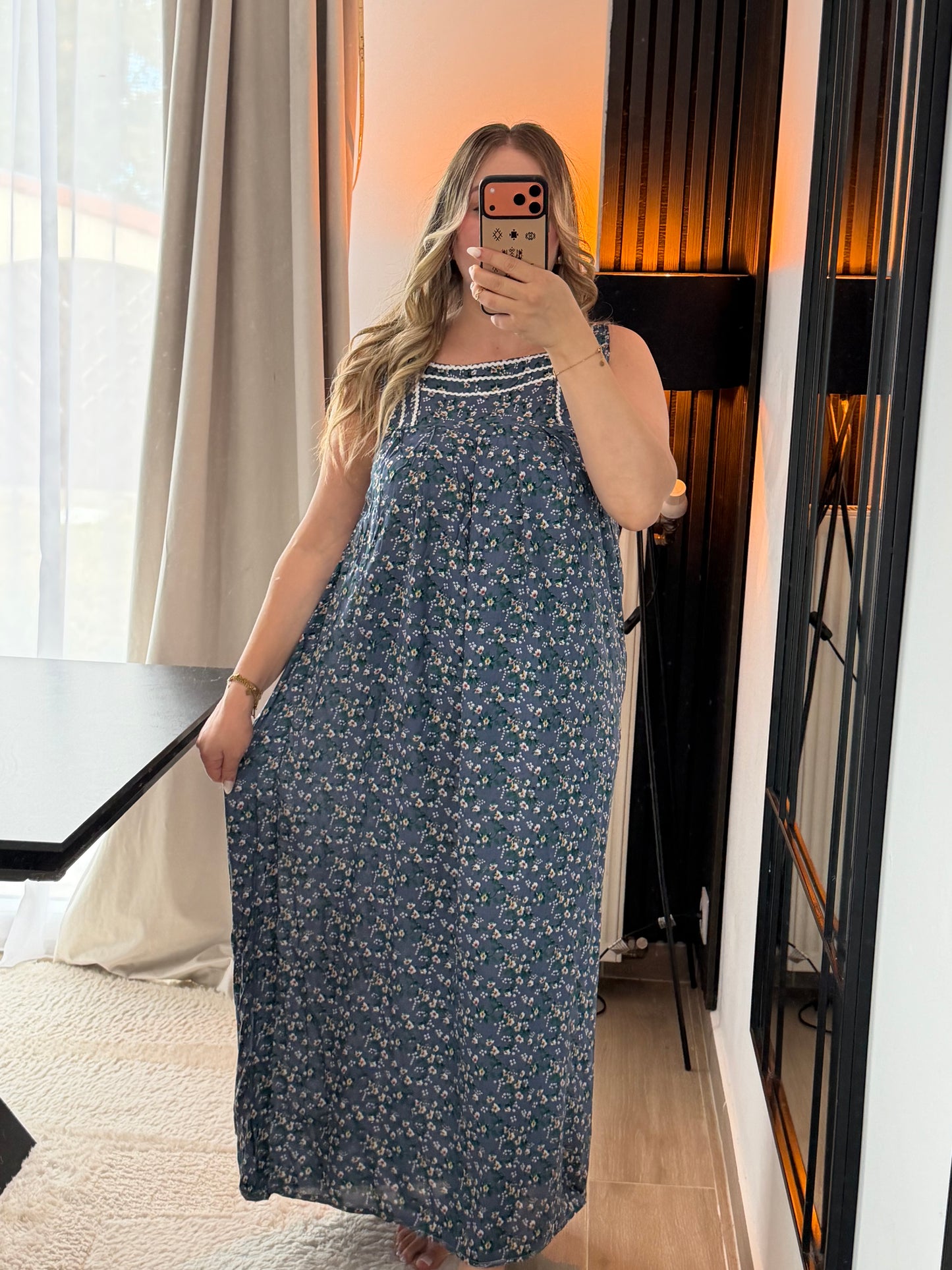 Robe Lynda
