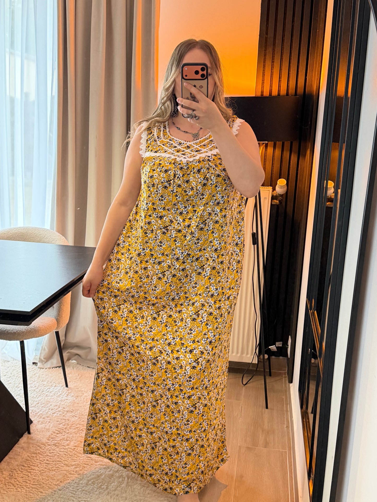Robe Lyla