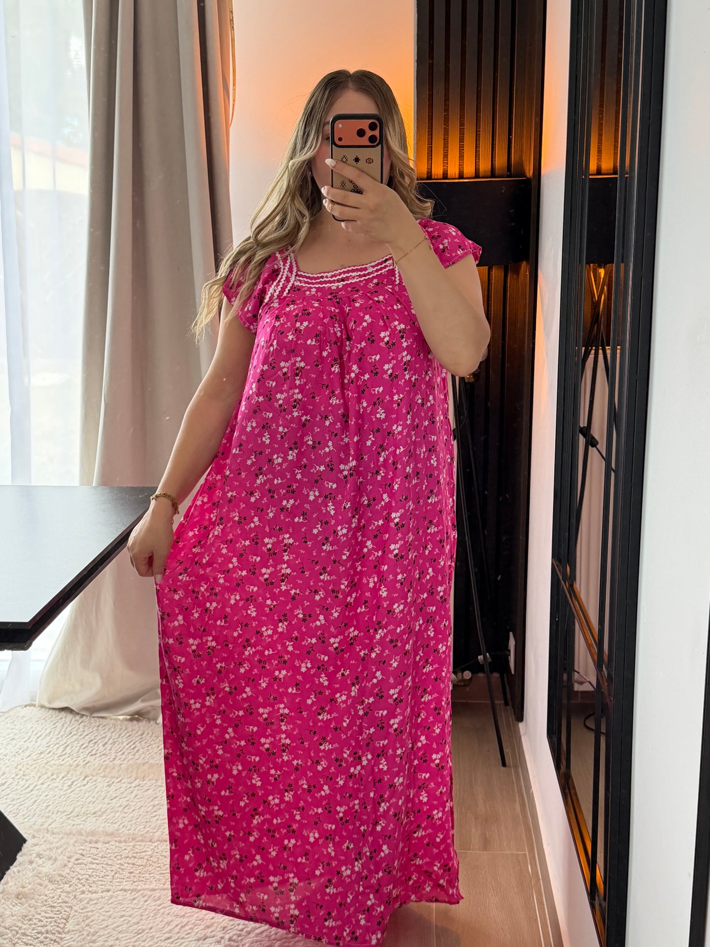 Robe Lynda