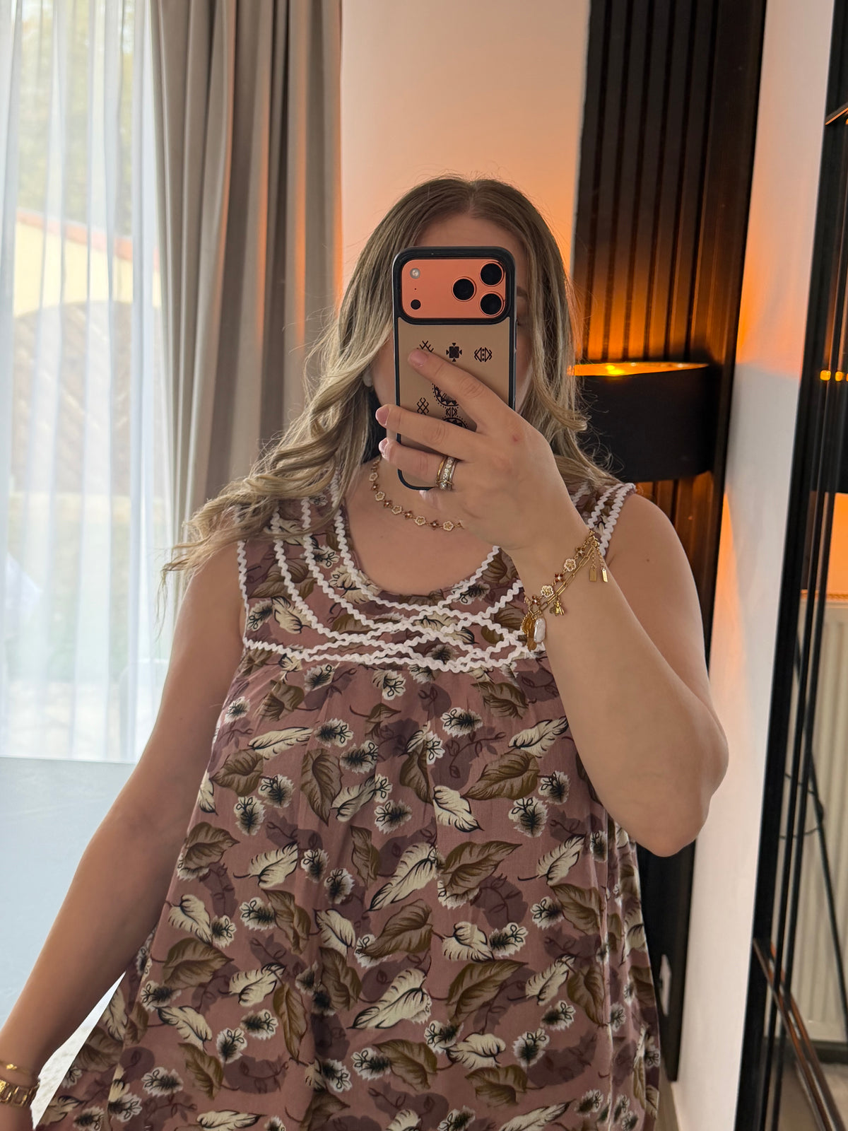 Robe Lyla
