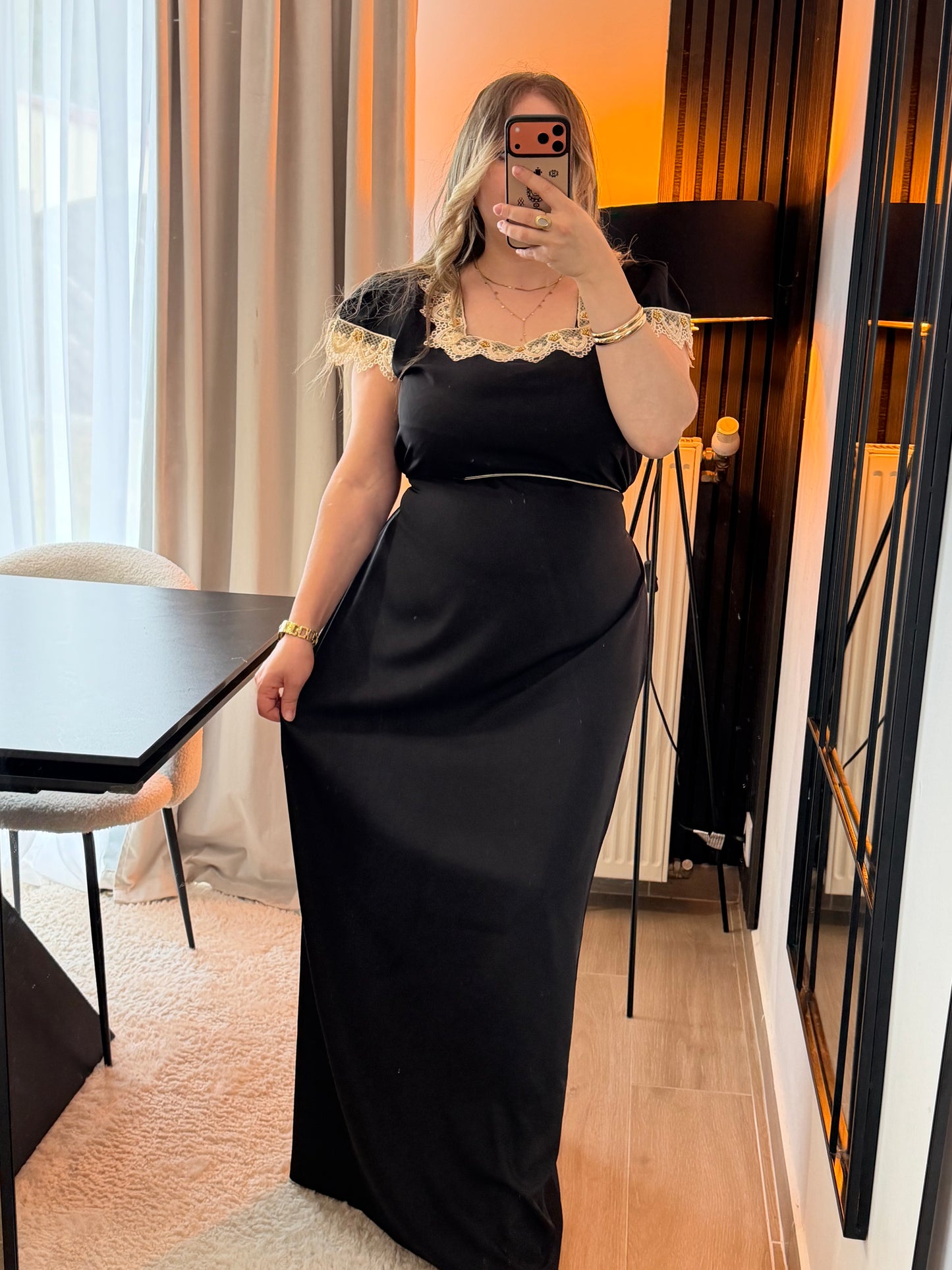 Robe Samar
