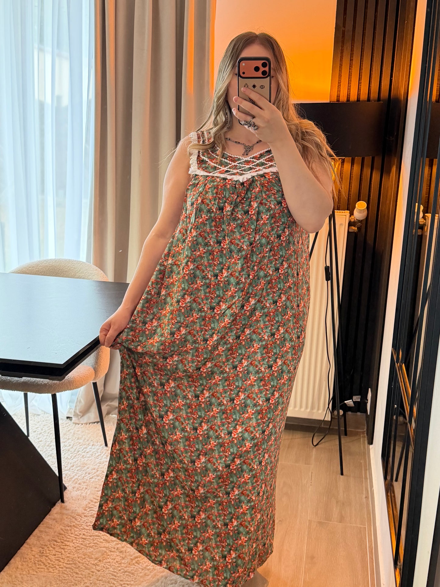 Robe Lyla