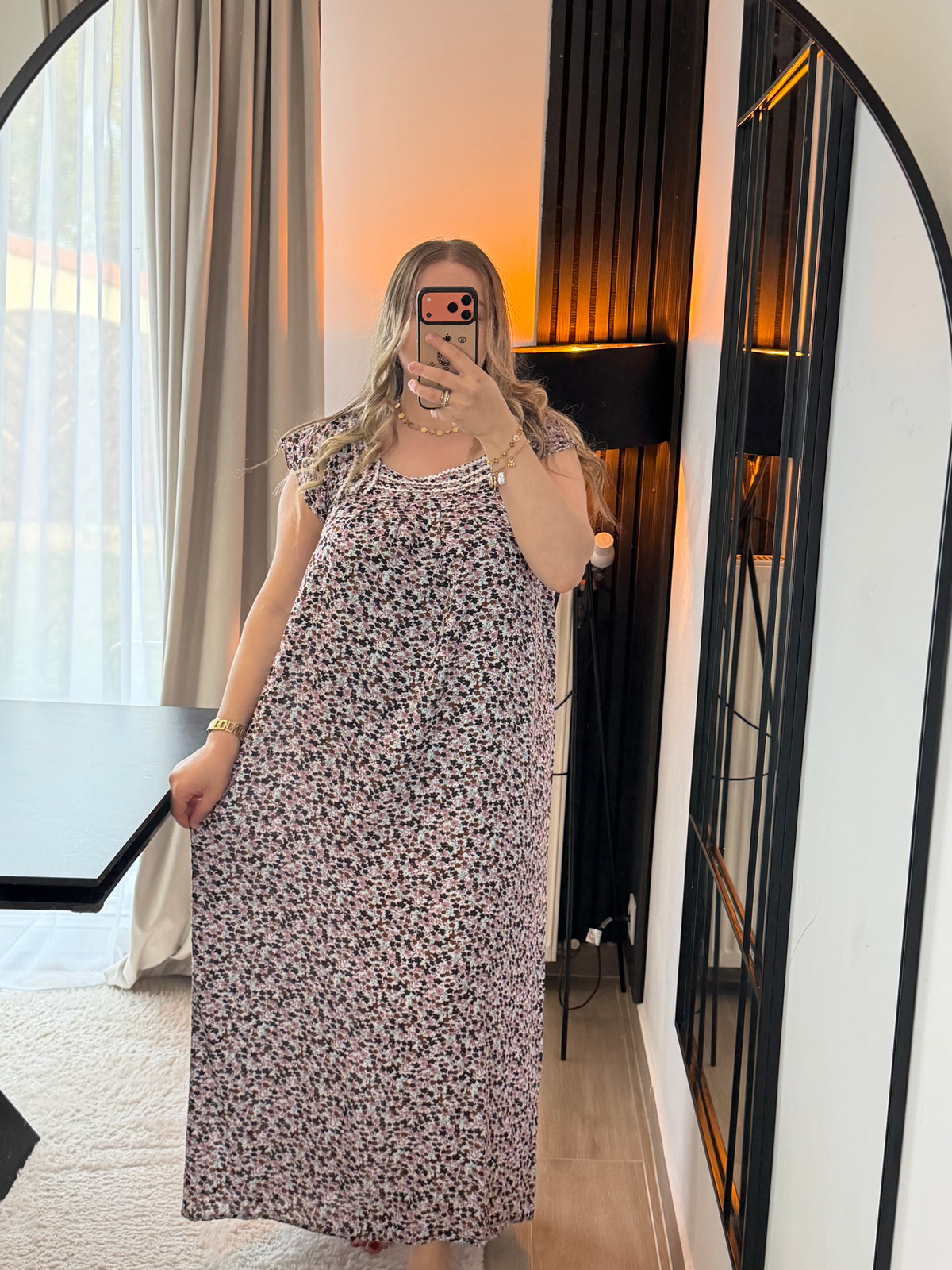 Robe Lynda