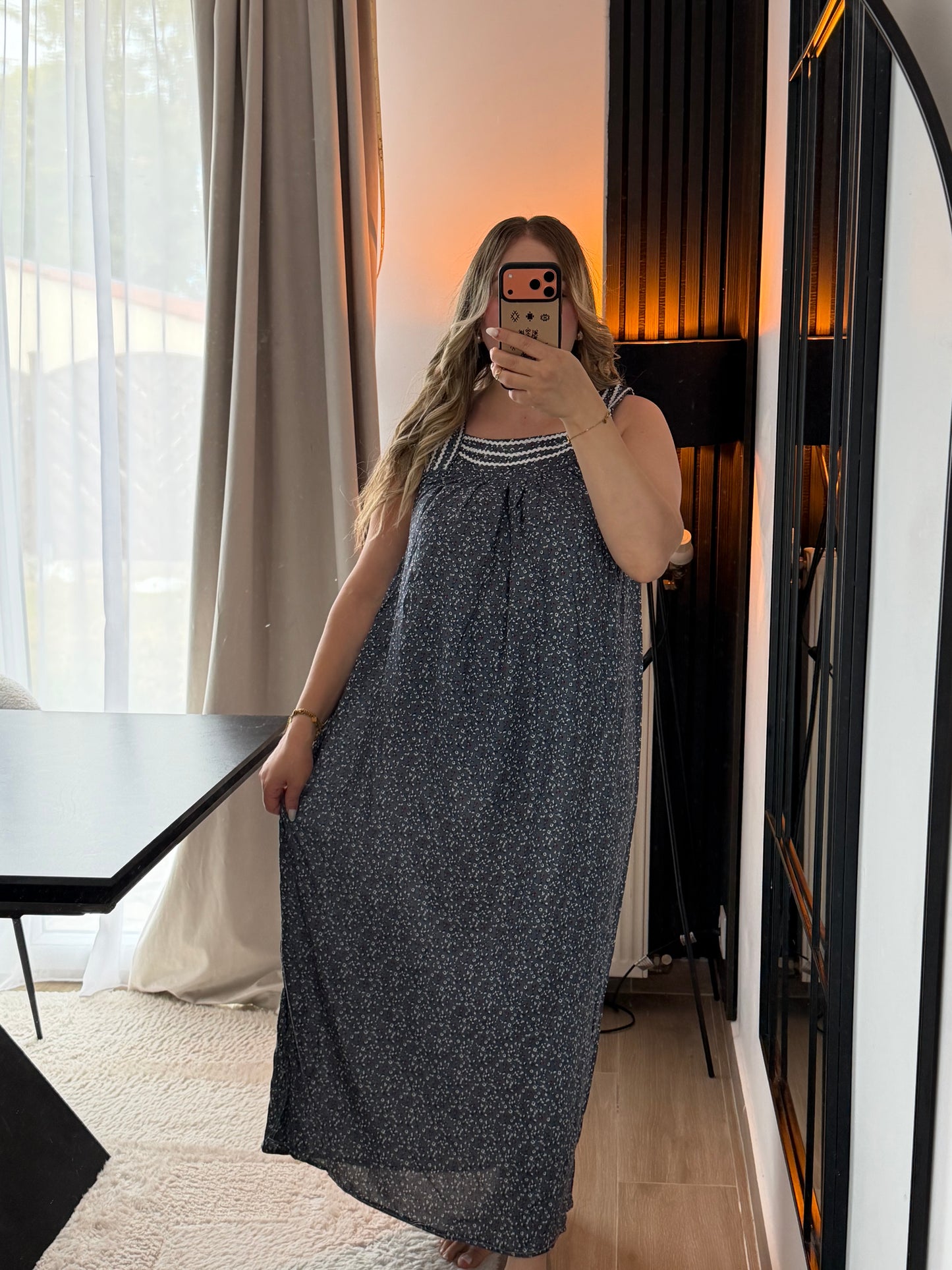 Robe Lynda