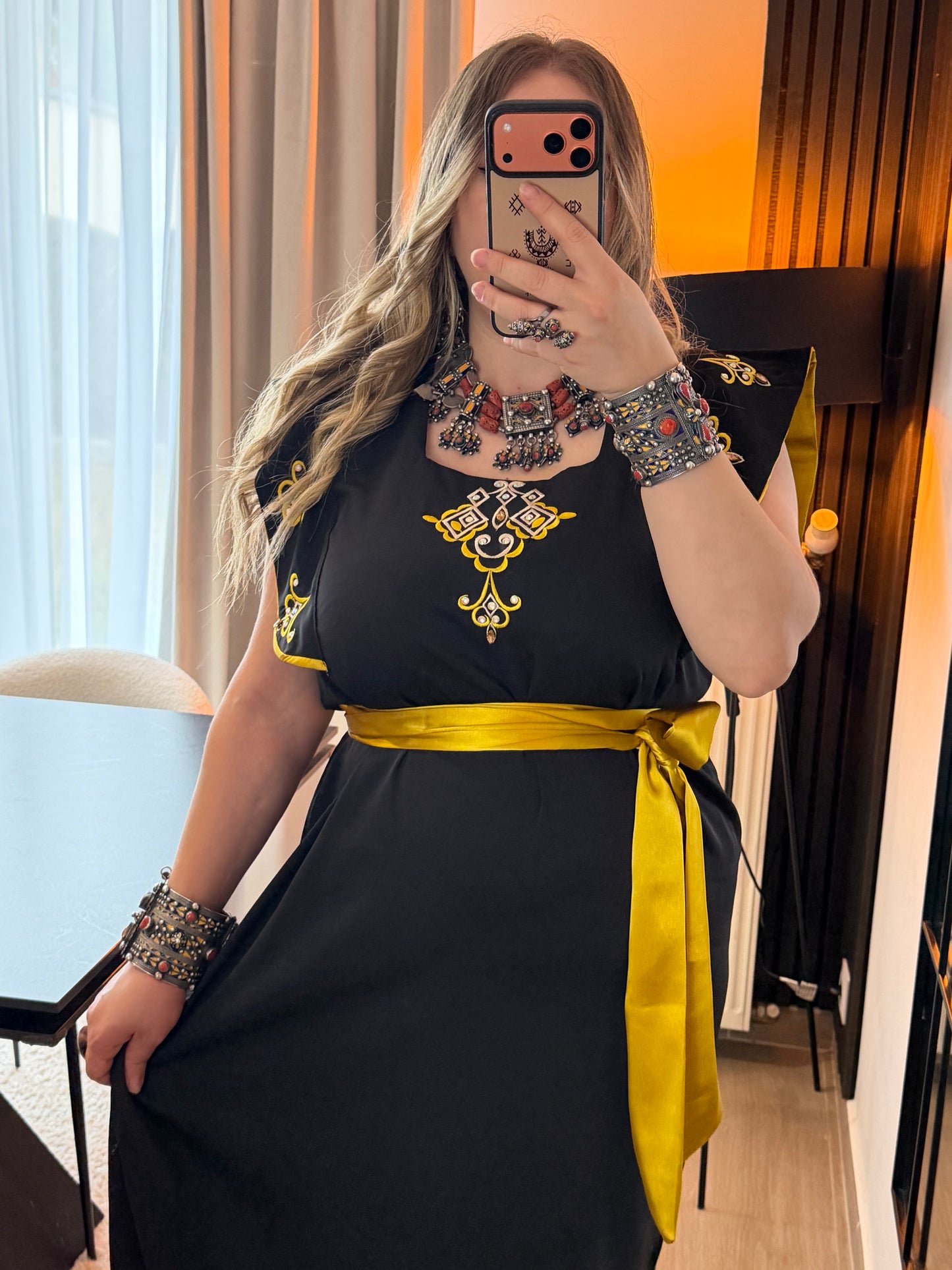 Robe Nelma
