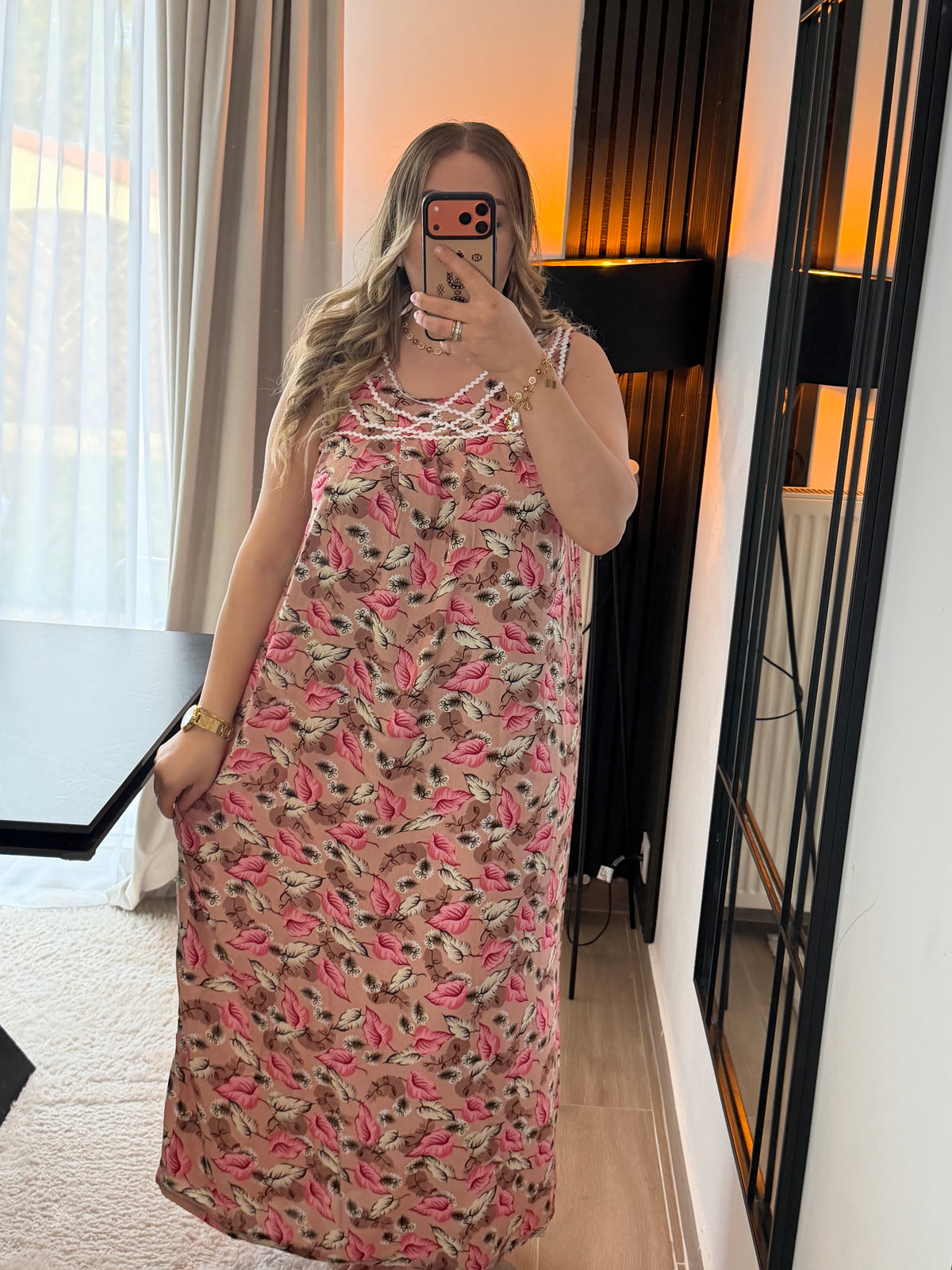 Robe Lyla